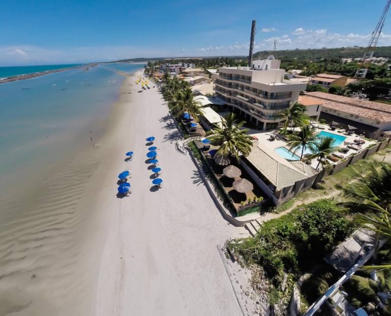 Village Barra Hotel