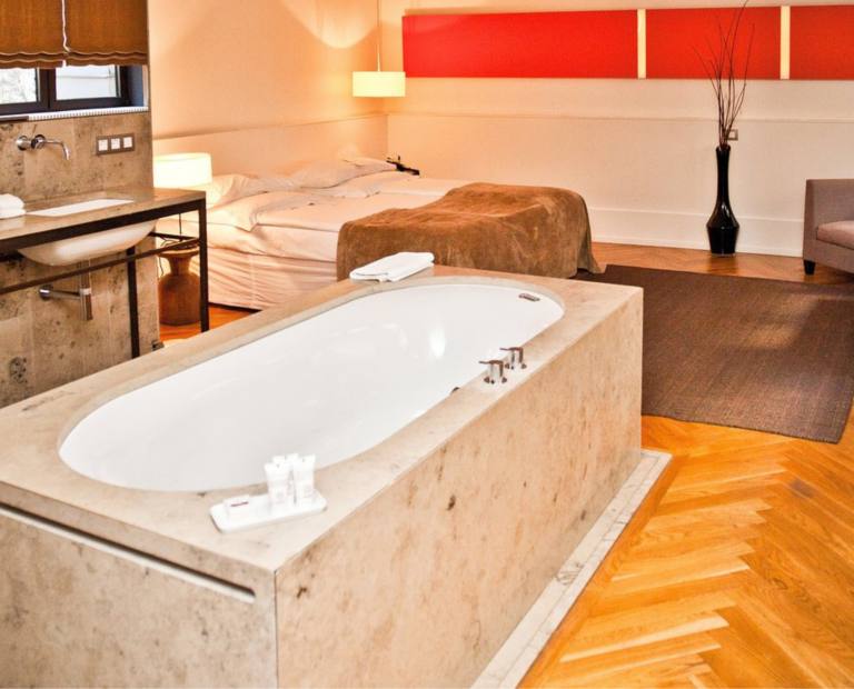Cortiina Hotel