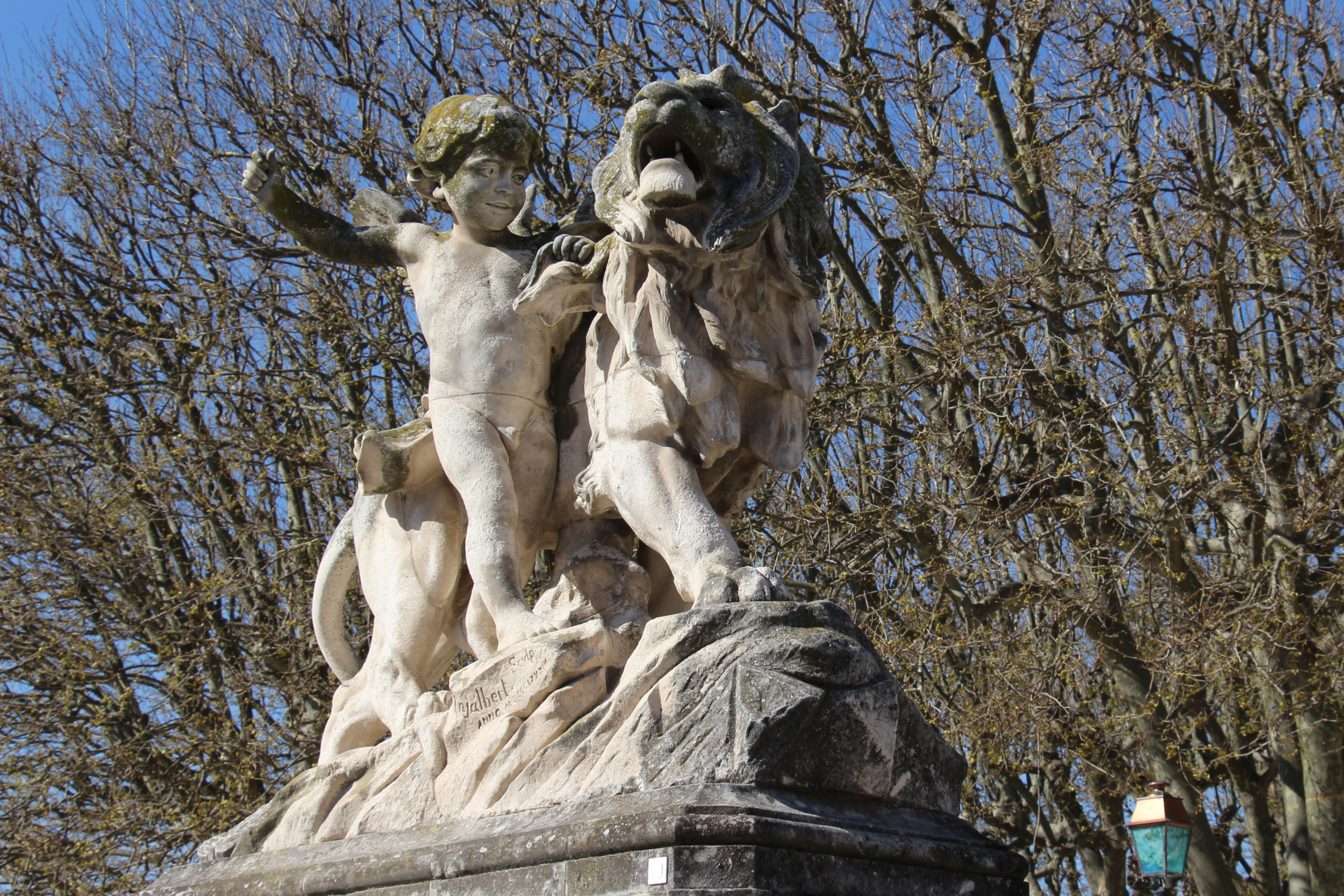 Promenade du Peyrou - estátuas